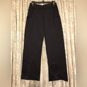 Under Armour black sweat pants